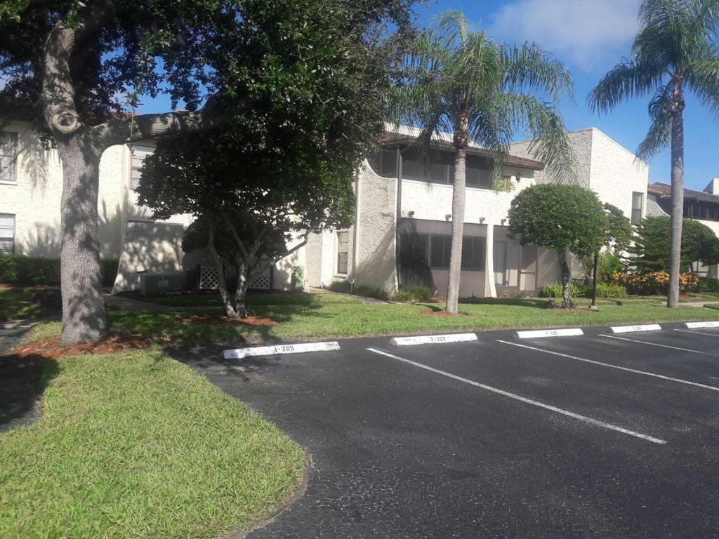 Florida Condos On Lake Tarpon Palm Harbor Dış mekan fotoğraf